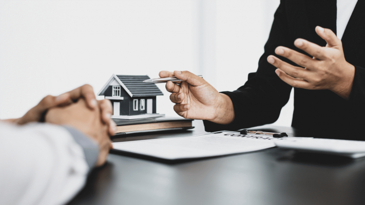 chuyển nhượng quyền sử dụng đất đang thế chấp