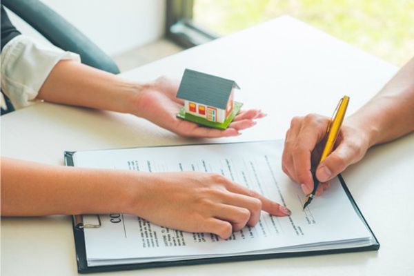 tách thửa đất khi có nhà liền kề