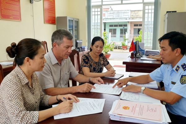 Thủ tục cho tặng tài sản đối với cá nhân có quốc tịch nước ngoài gốc Việt Nam