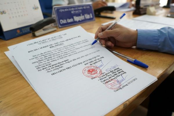 Chứng thực chữ ký trên đơn xin cấp phép thi công công trình đường bộ